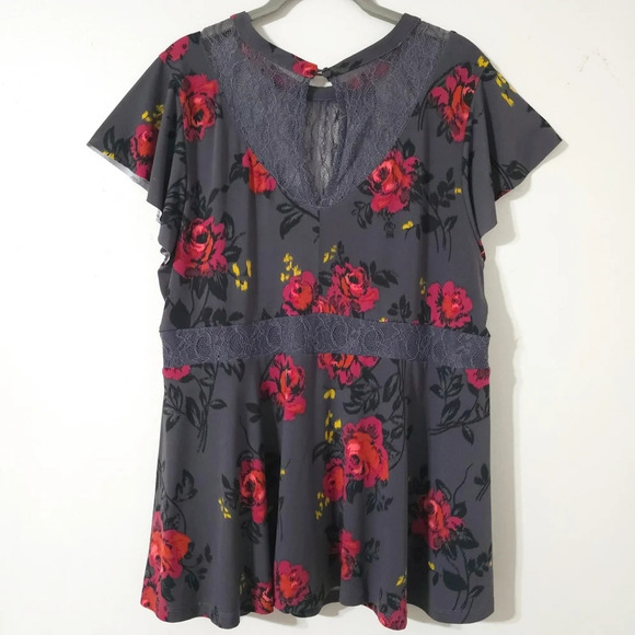 TORRID Studio Knit Lace Inset Short Flutter Sleeve Peplum Top, Dark Floral, 1 1X - Picture 7 of 16